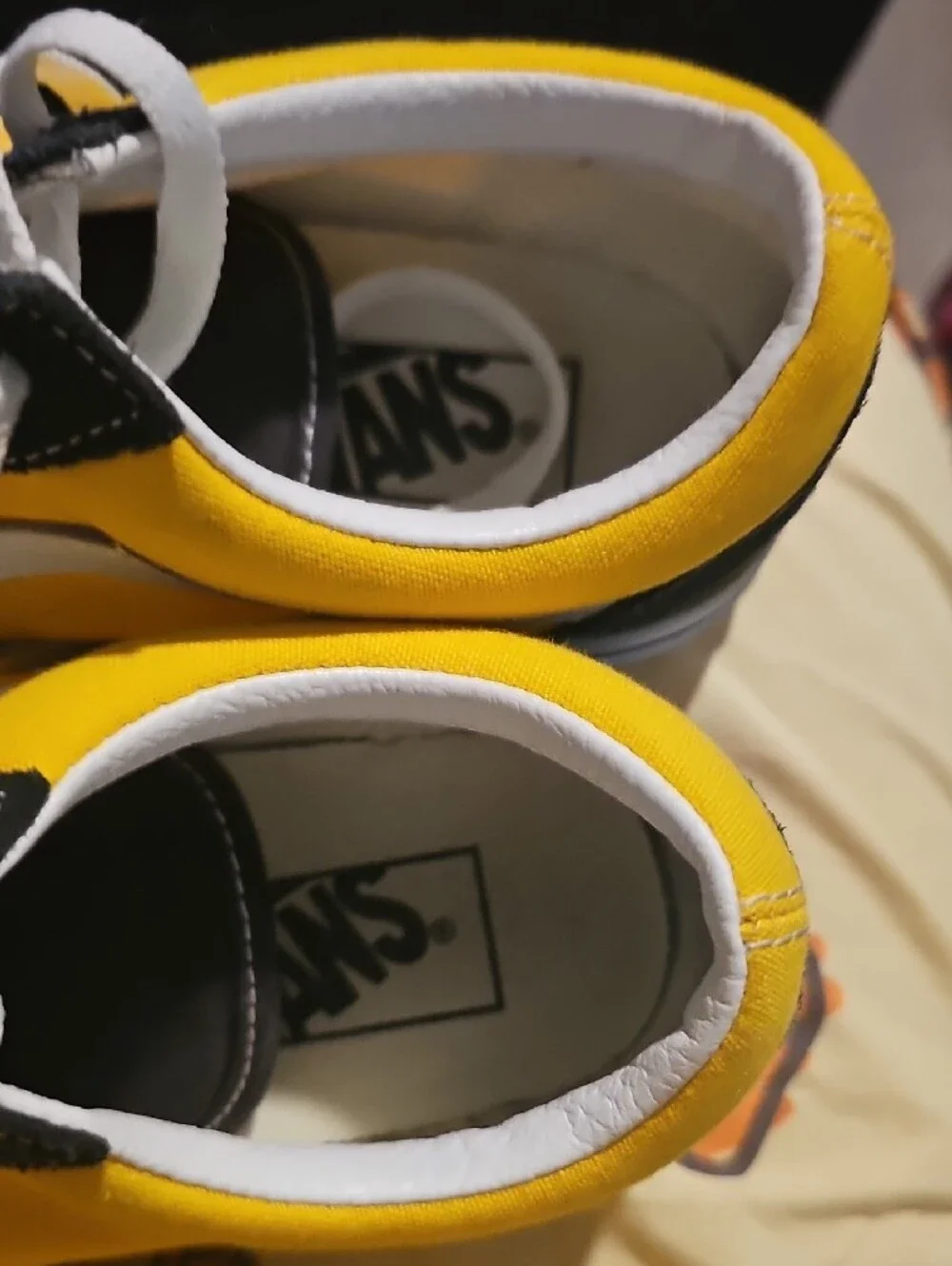 Vans Old Skool Sneakers Men 6 Women 7.5 Yellow Black White Tennis Shoe Skate